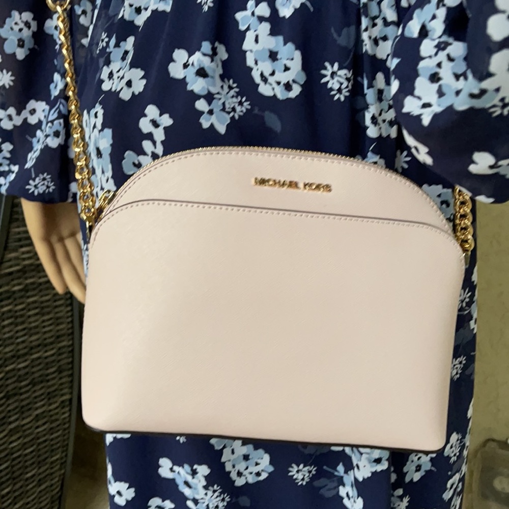 Michael Kors JET SET Emmy Medium Dome Crossbody - Picture 15 of 16